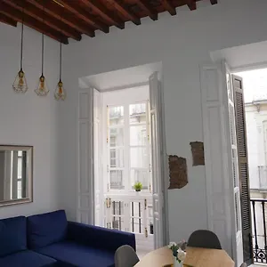 apartamentos-mediterranea-centro.es-andalucia.com/